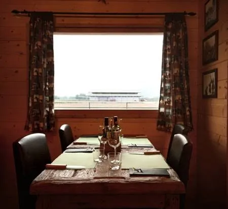 L.A. 104 Maneggio con ristorantino americano restaurant in San Daniele del Friuli