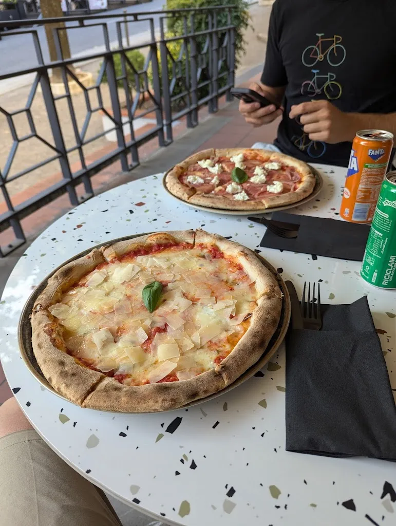 Stefan Schlögl_Il Girone della Pizza_San Daniele del Friuli_review