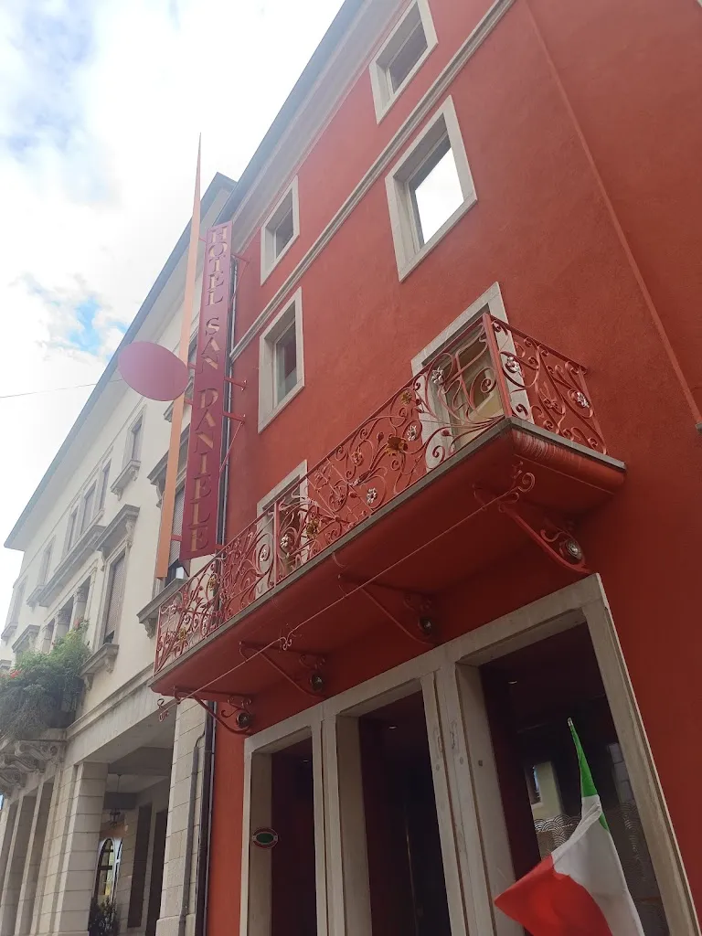 Michał Muszalski_Hotel San Daniele_San Daniele del Friuli_review