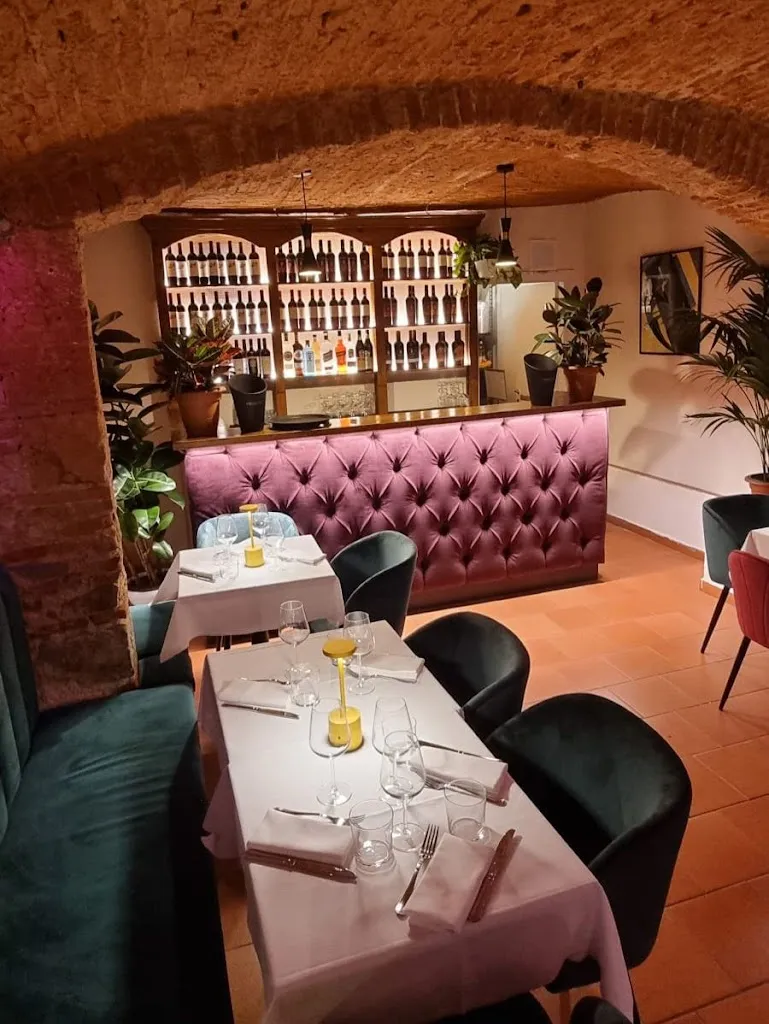 Salino Restaurant & Wine Bar restaurant in Santa Croce
