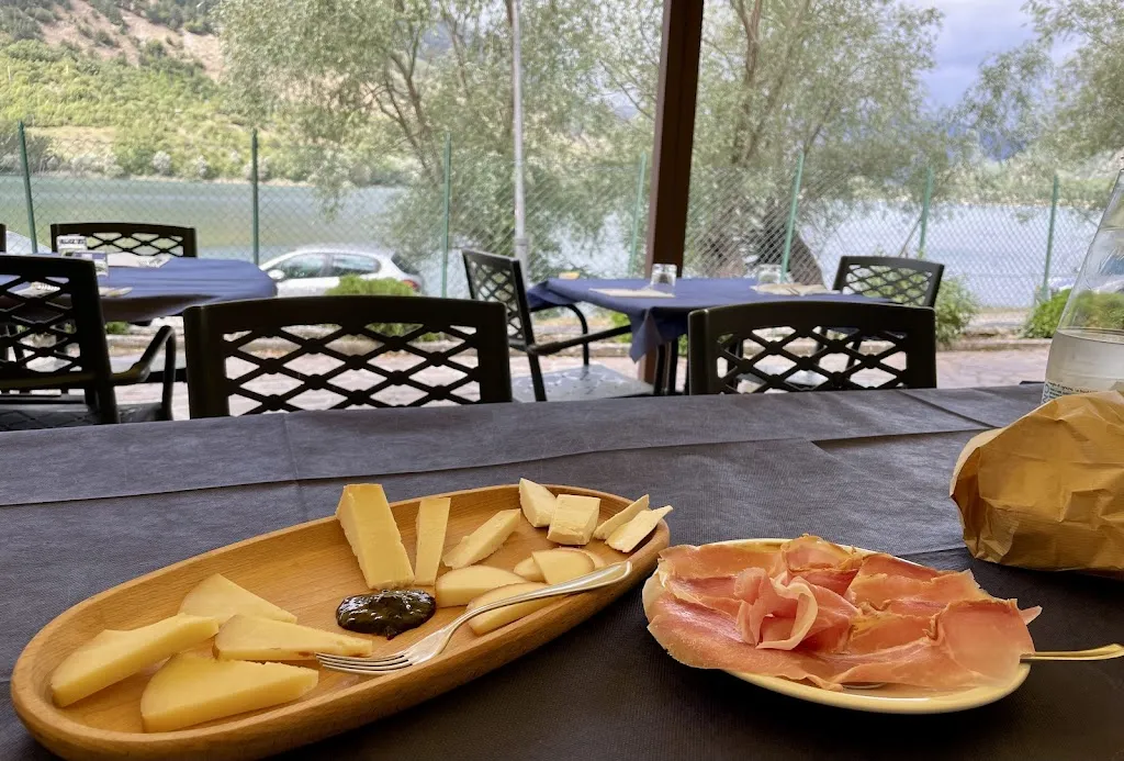 Larry Litman_Trattoria Bar Sul Lago_Scanno_recensione