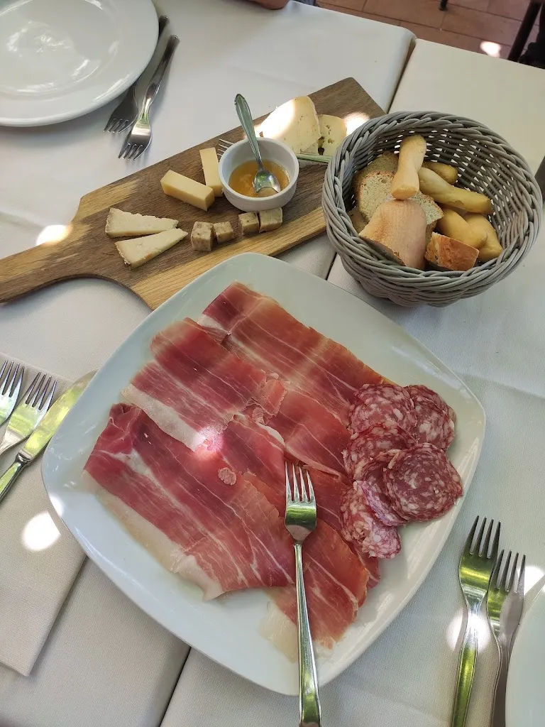 Trattoria Gostilna Gustin_Sgonico_slider_image_2