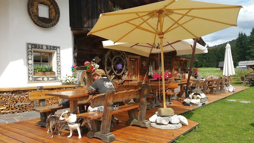 Bar Ristorante Baita Pista Nera Sappada restaurant in Sappada