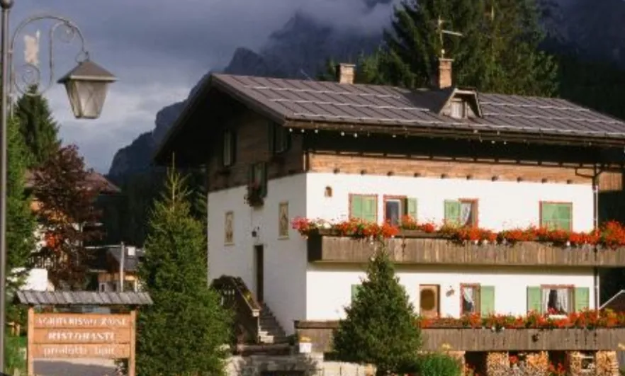 Agriturismo Zaine restaurant in Sappada