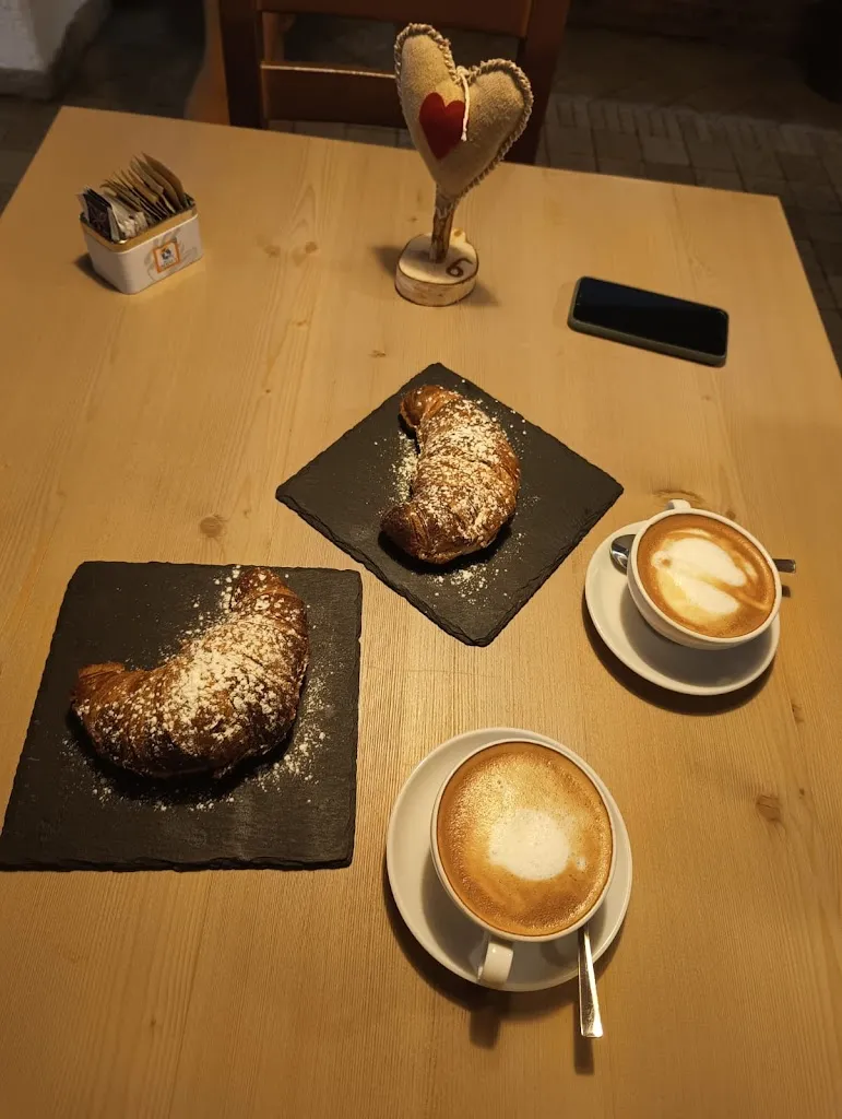 Elisa benedetti fasil_Rifugio Piani del Cristo_Sappada_review