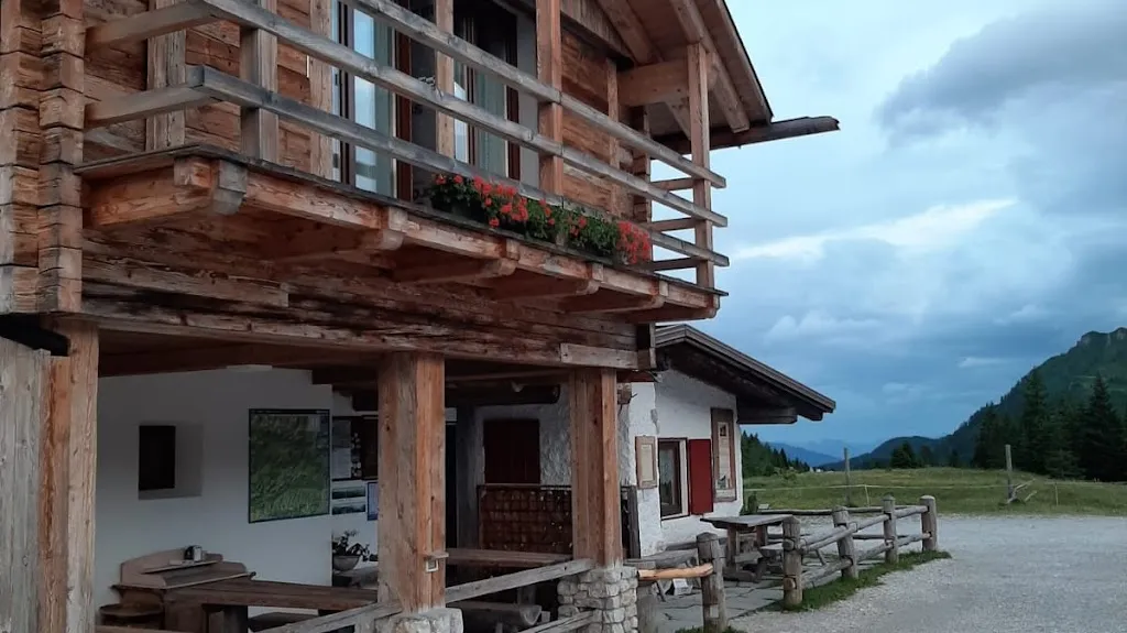 Rifugio Sorgenti del Piave_Sappada_slider_image_3