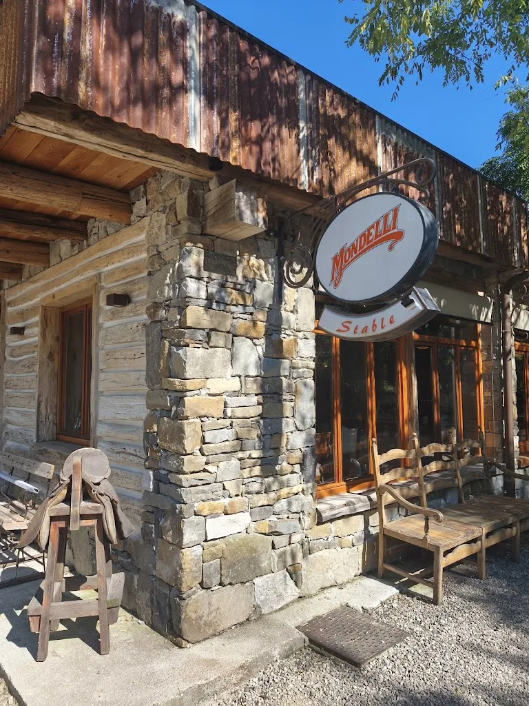 Mondelli Stable_Talmassons_slider_image_2