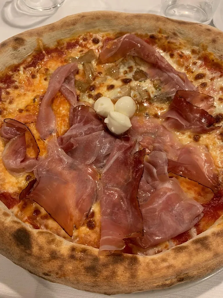 Bar Pizzeria Al Platano_Talmassons_slider_image_3