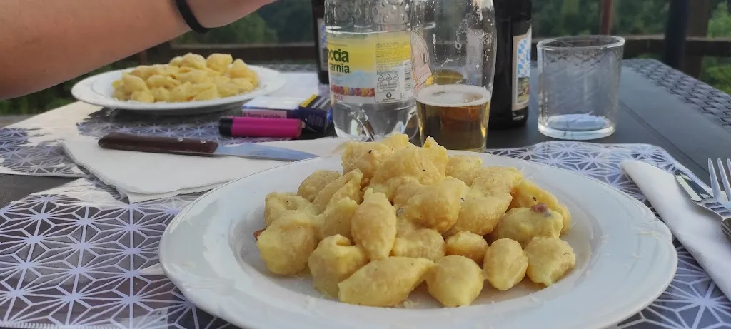 Bar Trattoria Montecarlo_Taipana_slider_image_2