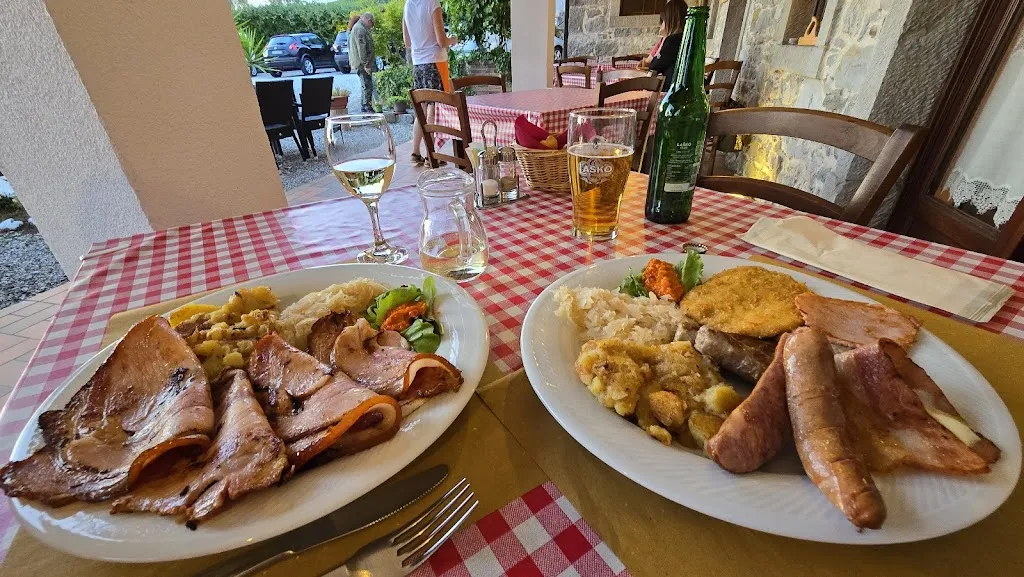 Trattoria Sot La Mont-CUCINA ISTRIANA_Taipana_slider_image_3