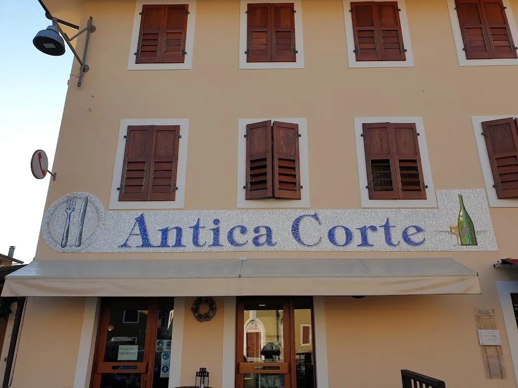 Ristorante Bar Antica Corte_Tramonti di Sopra_slider_image_1