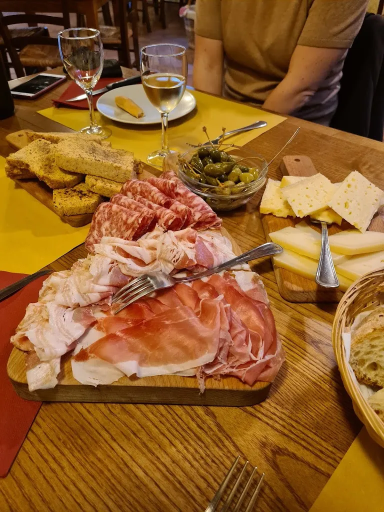 Menu_Ostarie Ongjarut_Tarcento_image_6