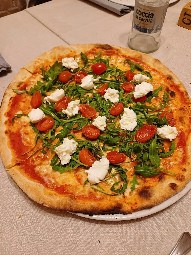 Pizzeria Alla Ruota_Tarcento_slider_image_3