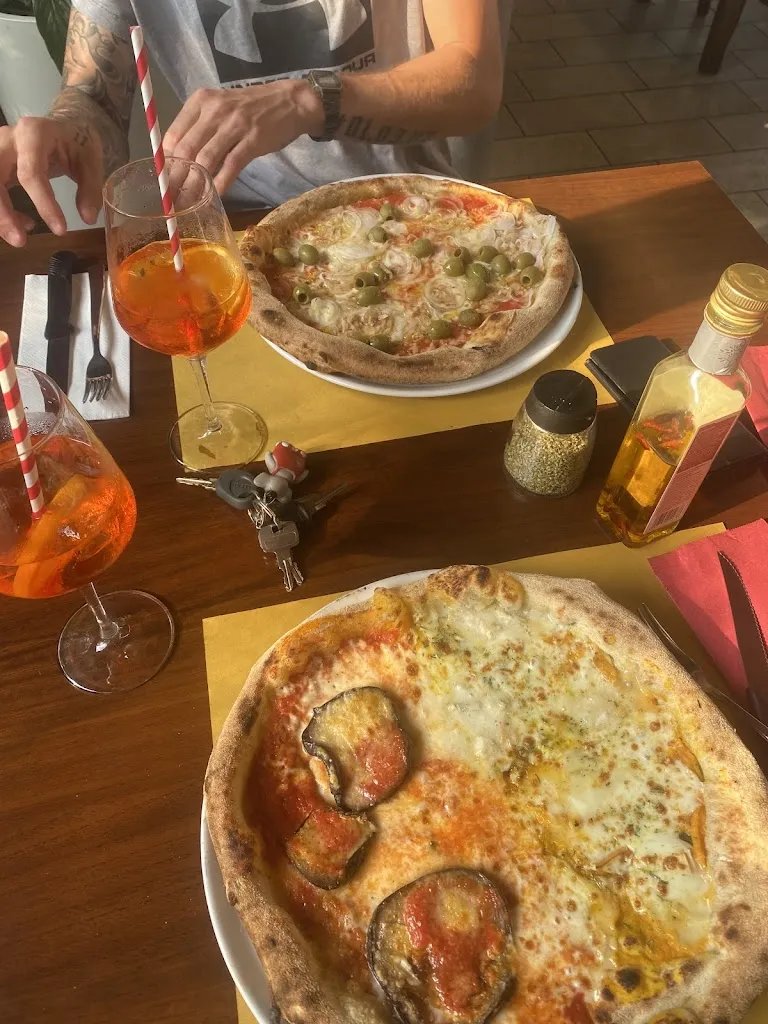 Gina Görsch_Pizzeria Rossonero_Tolmezzo_review