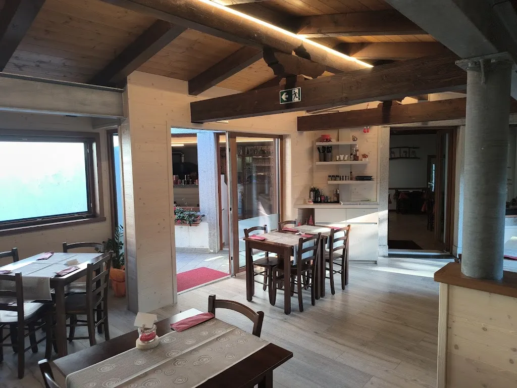 Pizzeria Rossonero_Tolmezzo_slider_image_1