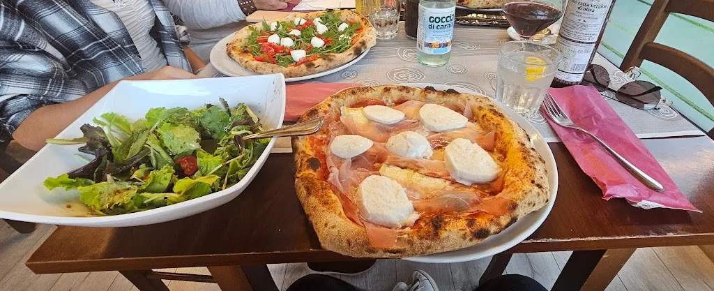 Pizzeria Rossonero_Tolmezzo_slider_image_3