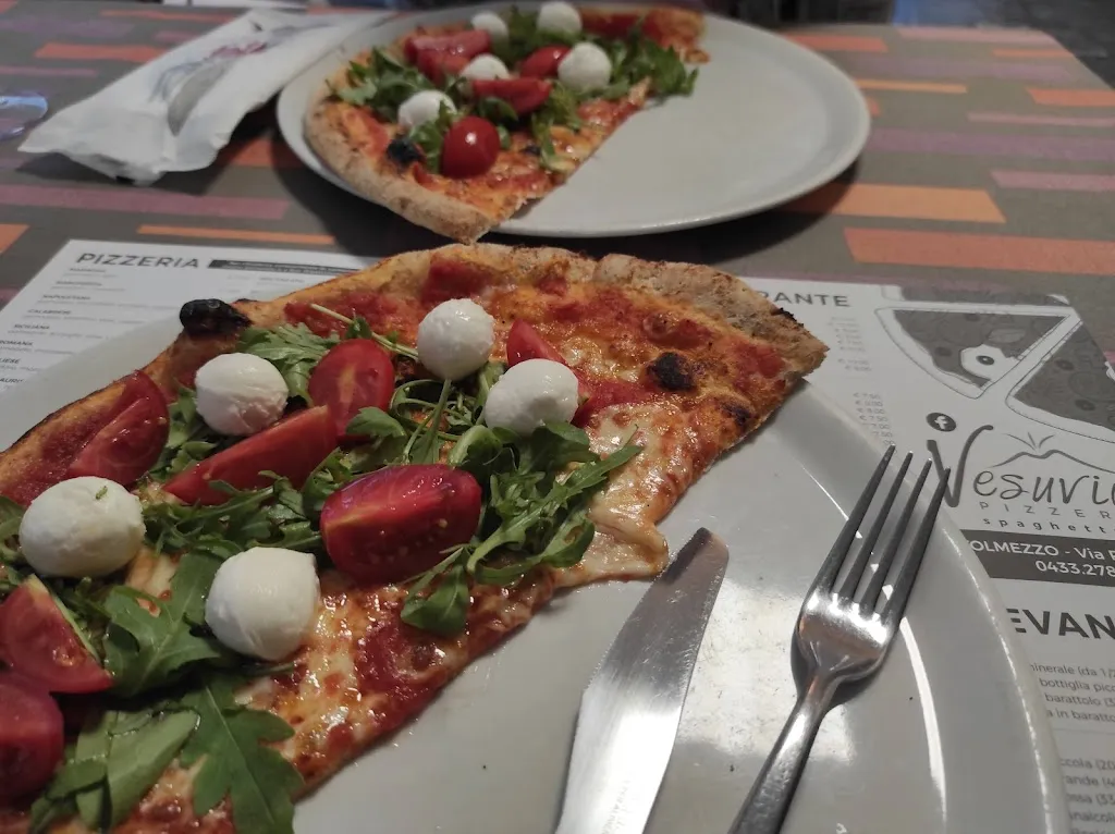 Mike Dekiert_Pizzeria Spaghetteria Vesuvio_Tolmezzo_review