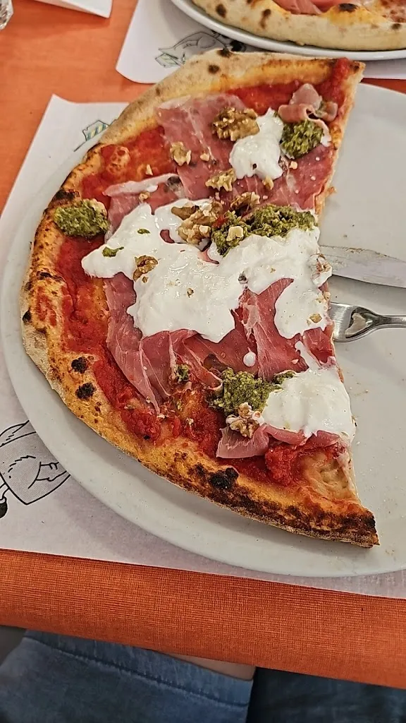 Alex Cadar_Pizzeria Spaghetteria Vesuvio_Tolmezzo_review