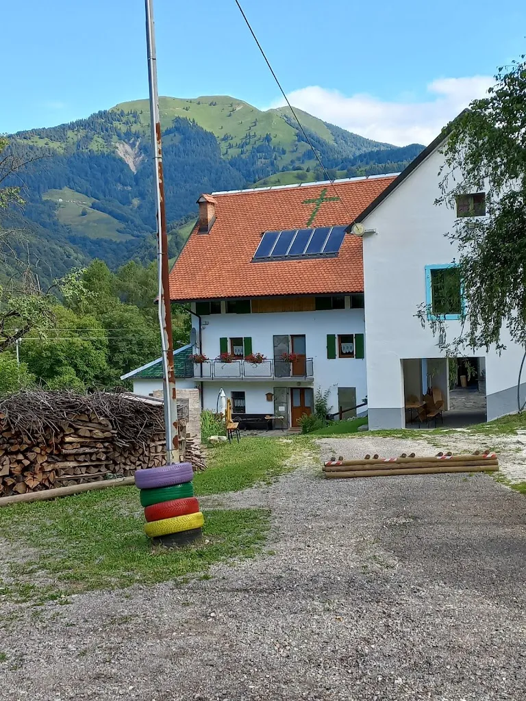 Tim Julian_Rifugio Fornas_Tolmezzo_review