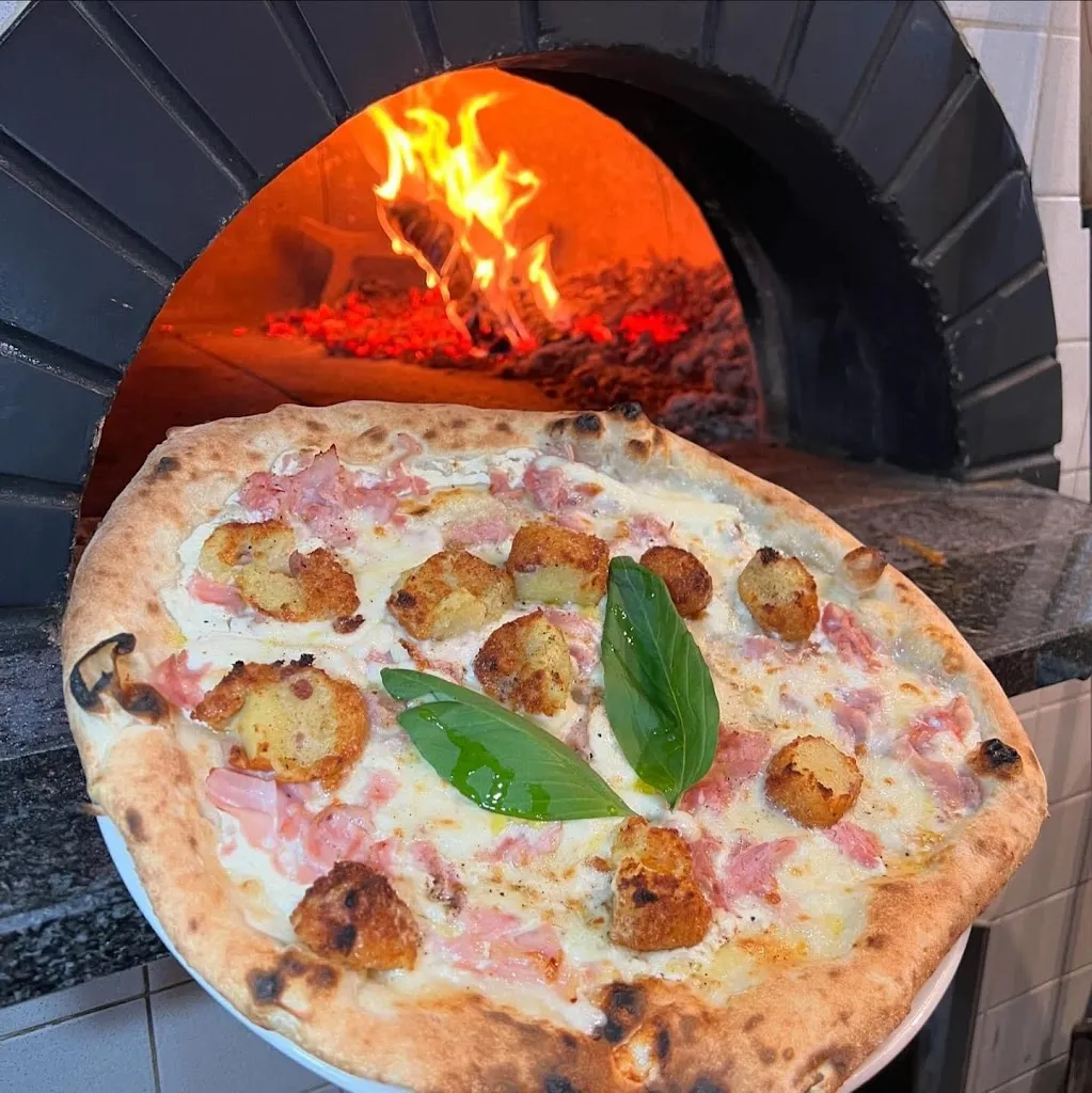 Pizzeria La Reggia_Vajont_slider_image_2