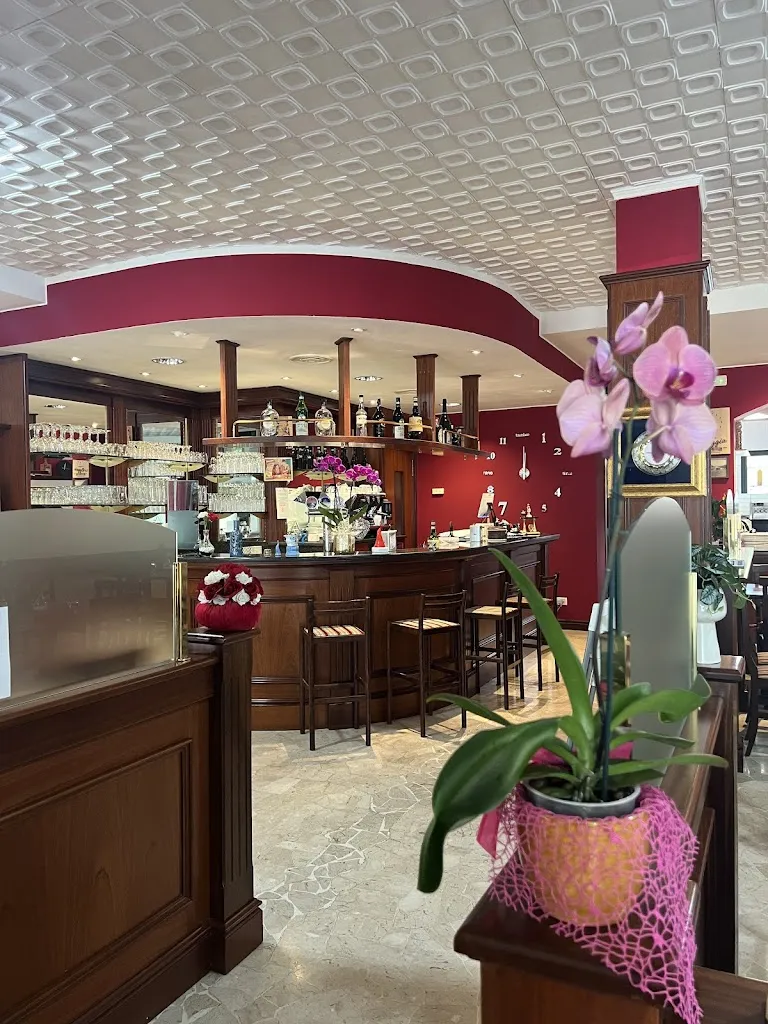 Pizzeria La Reggia_Vajont_slider_image_3