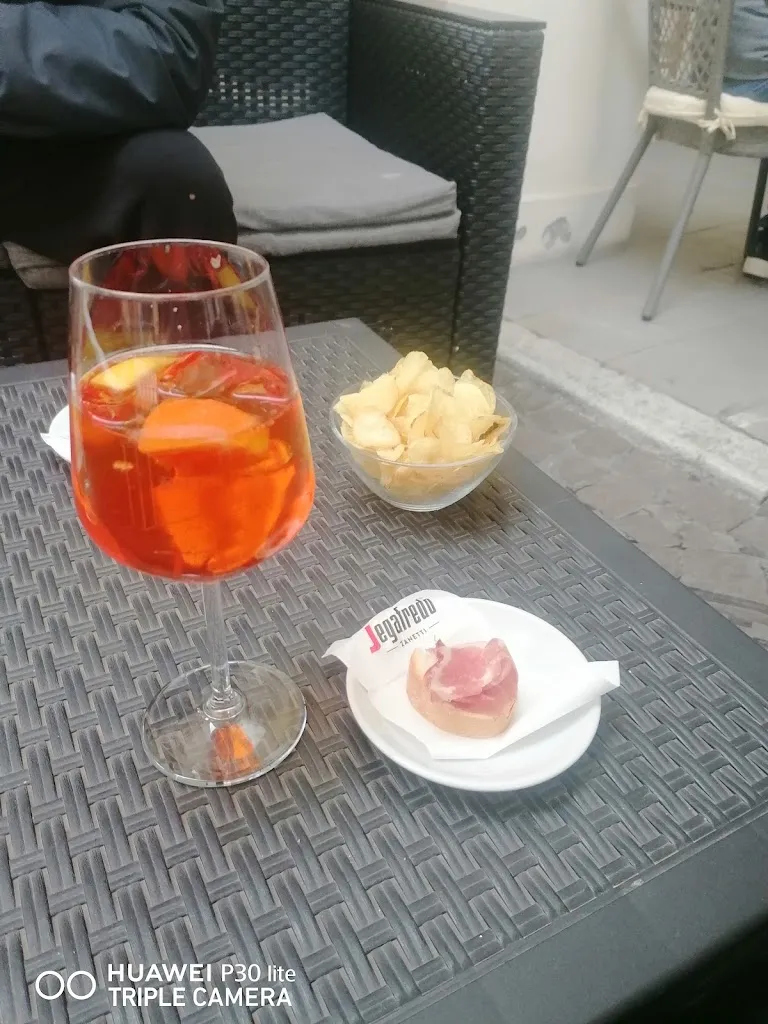 Luigia Pinna_Bar Ai Portici_Valvasone_review