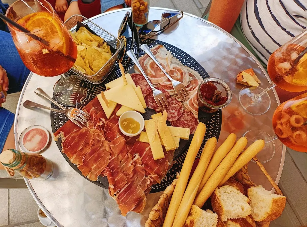 El Pequeño_Venzone_slider_image_2