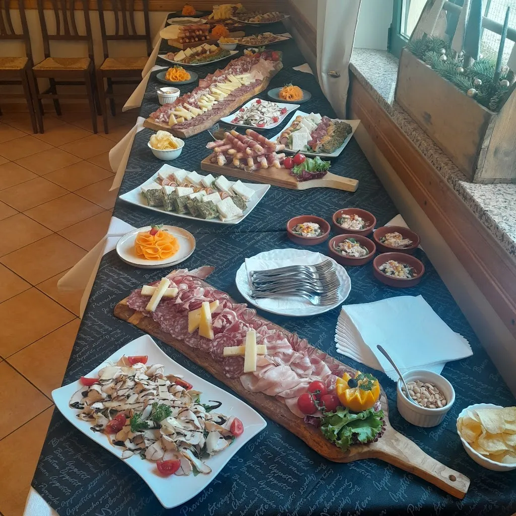 Ristorante Pizzeria Grizzly_Villa Santina_slider_image_3