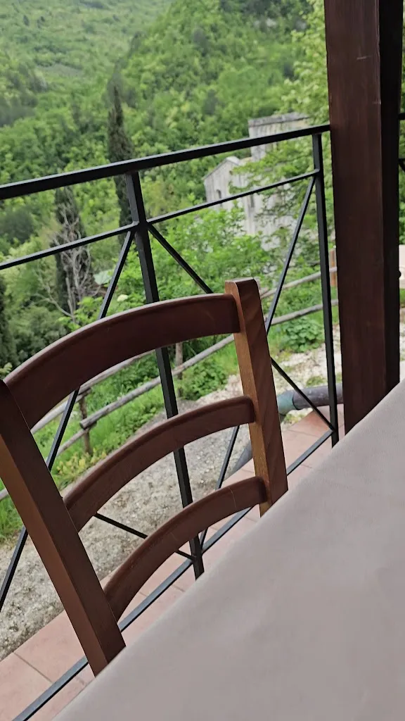 Rustem Kasa_Ristorante- Pizzeria Carletti Nonna-Ida_Serramonacesca_review