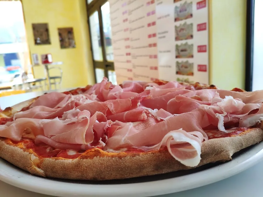 Pizzeria da Giannino_Villa Santina_slider_image_3