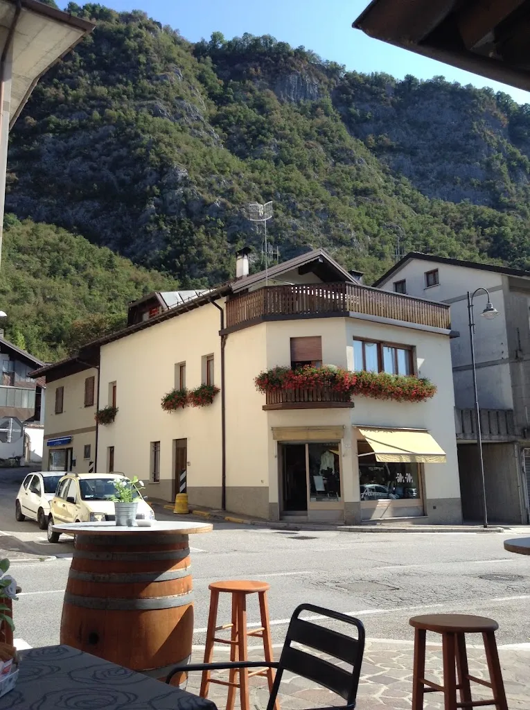 Vecchia Osteria Cimenti restaurant in Villa Santina
