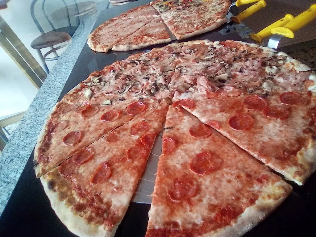 Pizza villa_Villa Vicentina_slider_image_1