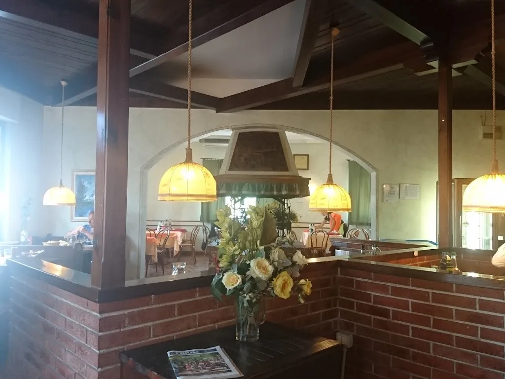 Bar Trattoria al Cjavedal restaurant in Villesse