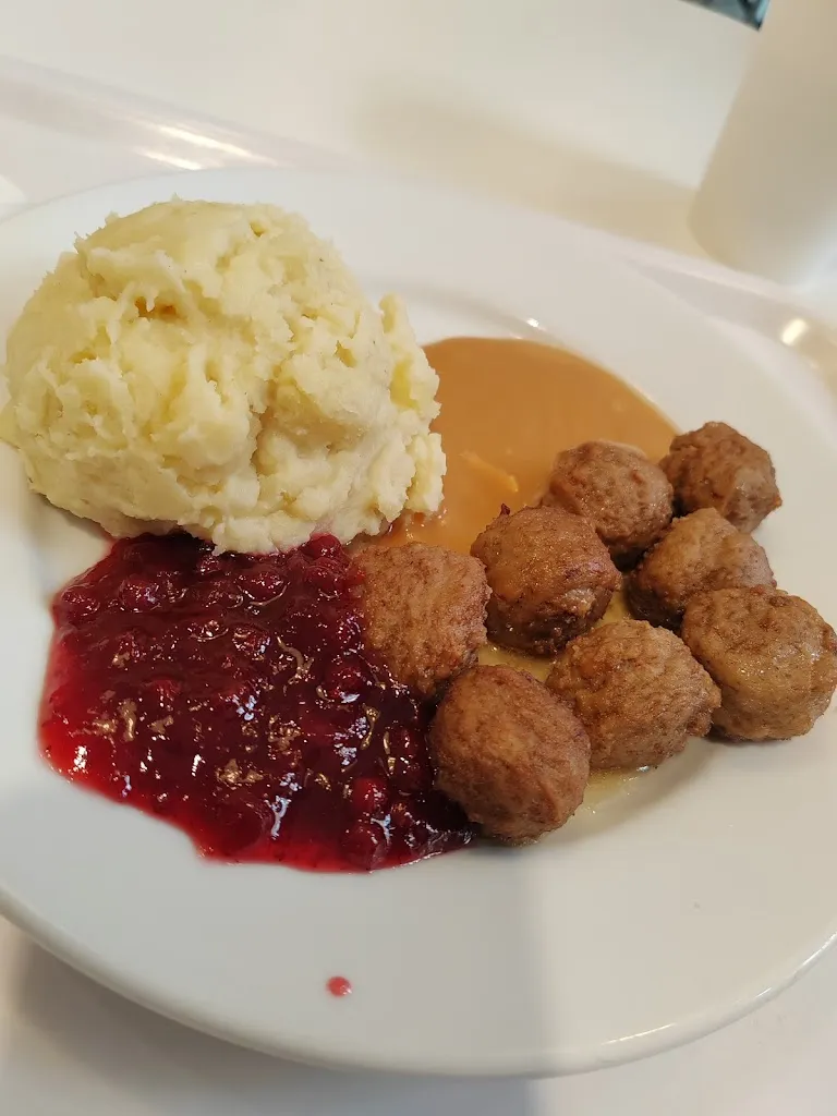 Genny Zanetti_Ikea _Villesse_review