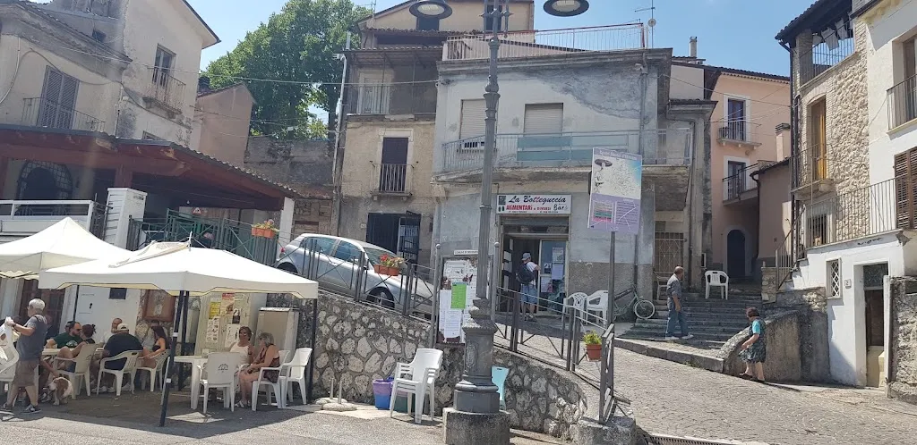 Luiz Cappa_LA Botteguccia di Anna Maria MARINI_Secinaro_review