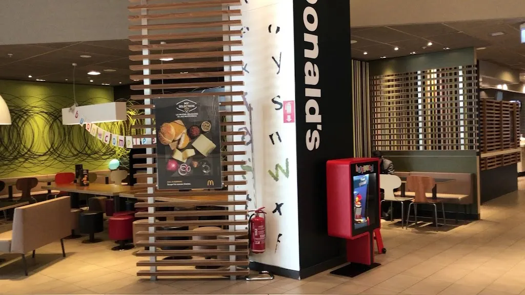 McDonald's Villesse Mall_Villesse_slider_image_2