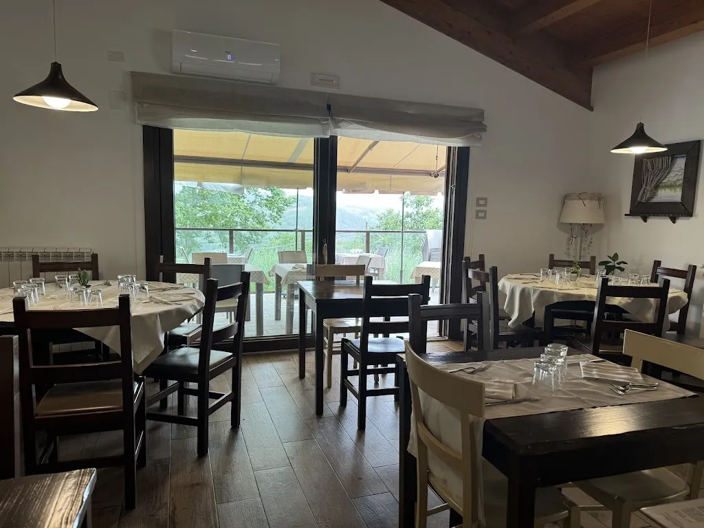 Ristorante Trattoria Del Lago Da Santino restaurant in Accumoli