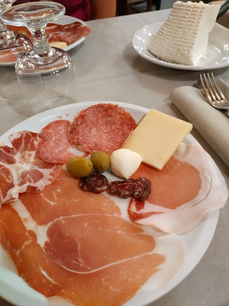 Joyce L_La Fattoria_Accumoli_review