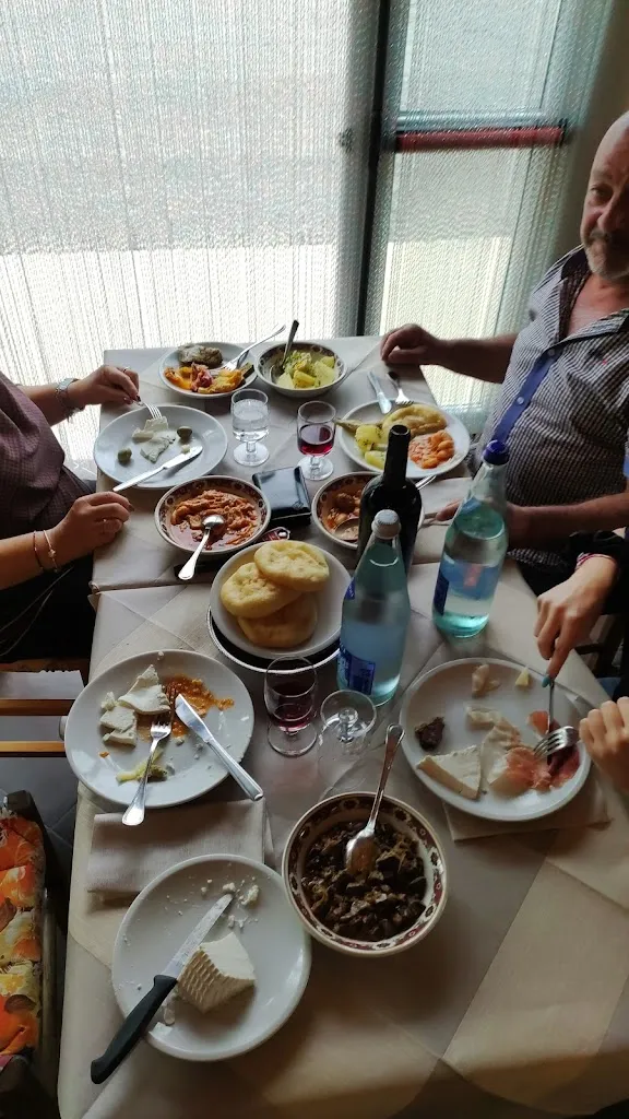 Mattia Spadorcia_La Fattoria_Accumoli_review