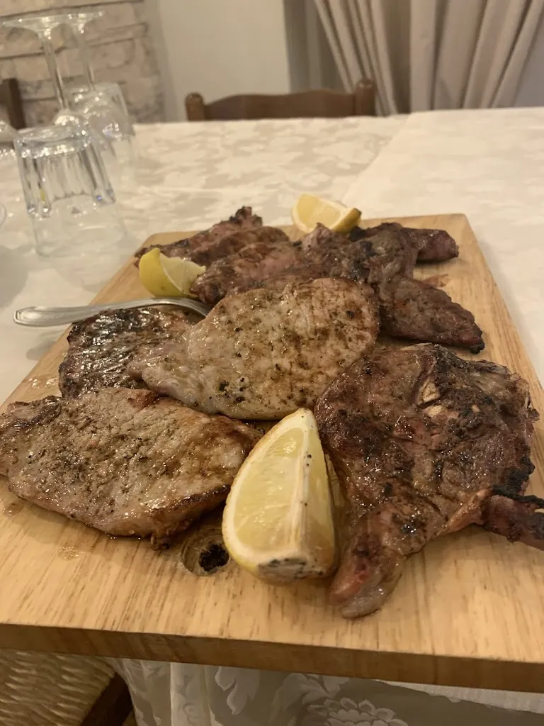 Vittoria Ristorante Albergo_Acquafondata_slider_image_3