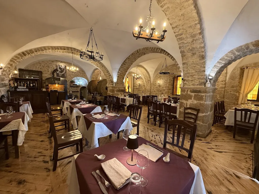 Dario's Diner and pizzeria restaurant in Acuto