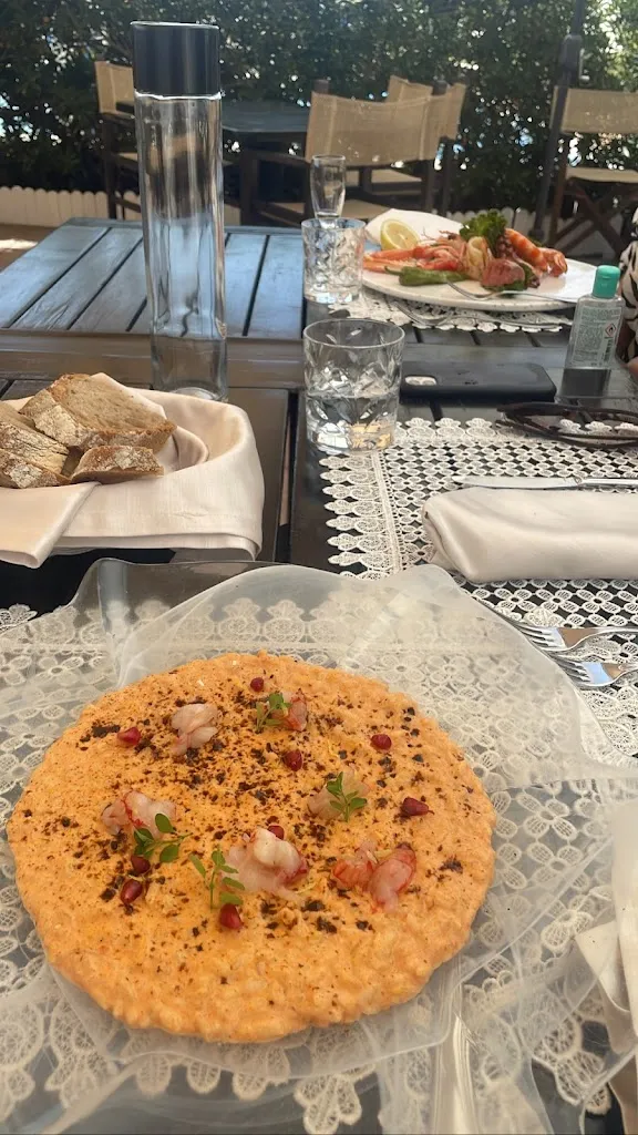 Nasir Uddin_L'Ostrica Pazza_Acilia-Castel Fusano-Ostia Antica_recensione