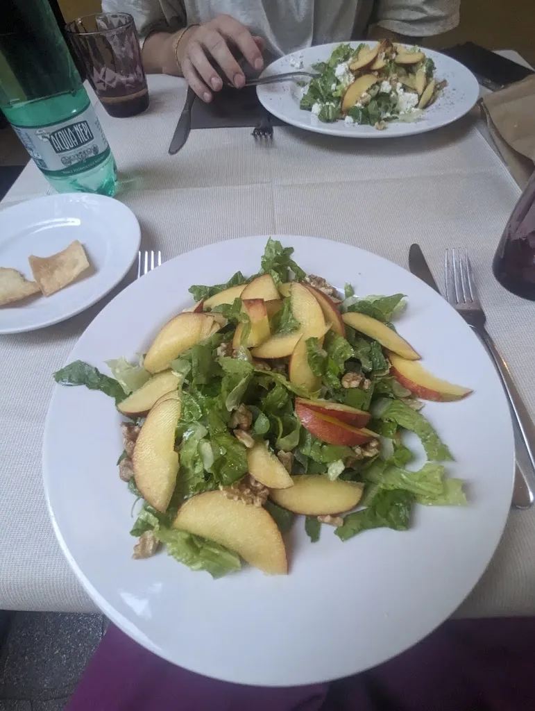 Laura Betz_Il Borgo_Acquapendente_review