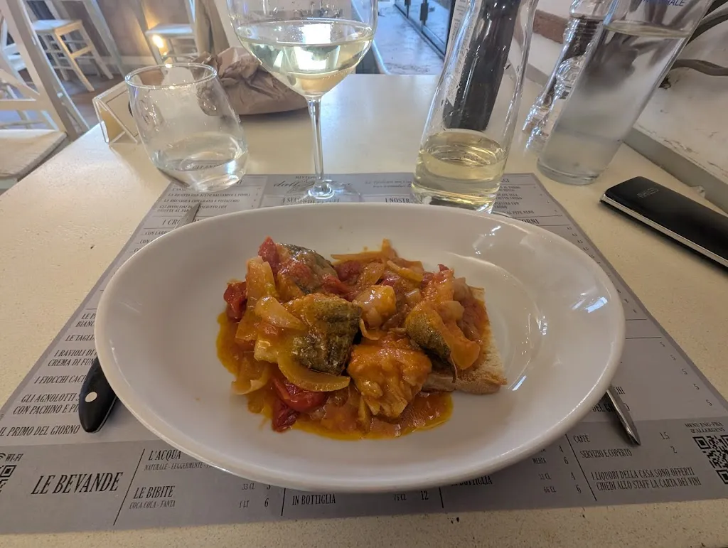 John Paterson_Albergo Toscana_Acquapendente_review