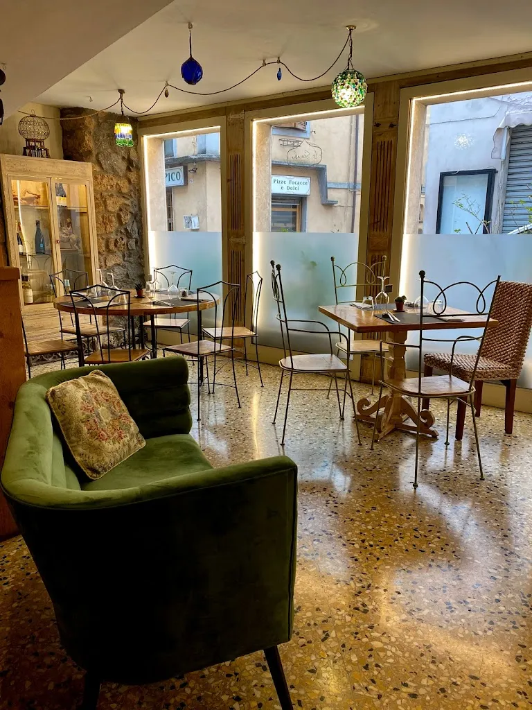 Lo Scarabeo Bistrot restaurant in Acquapendente