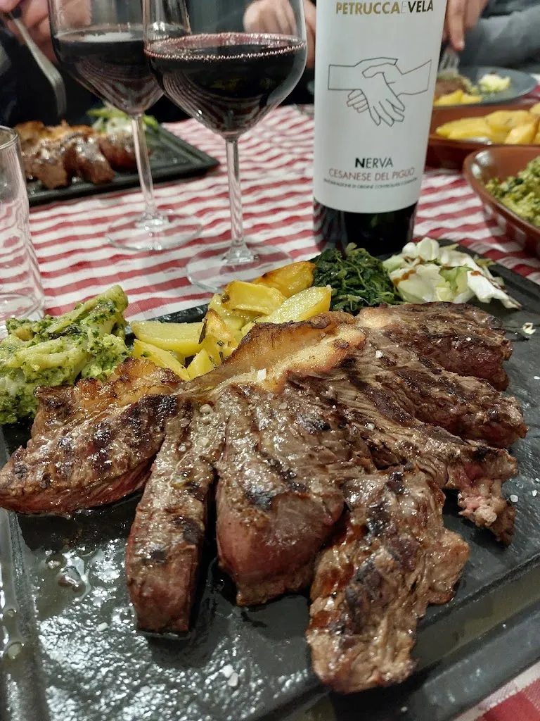 L'impiattatore_Bisteccheria La Taverna Dei Principi_Alatri_recensione