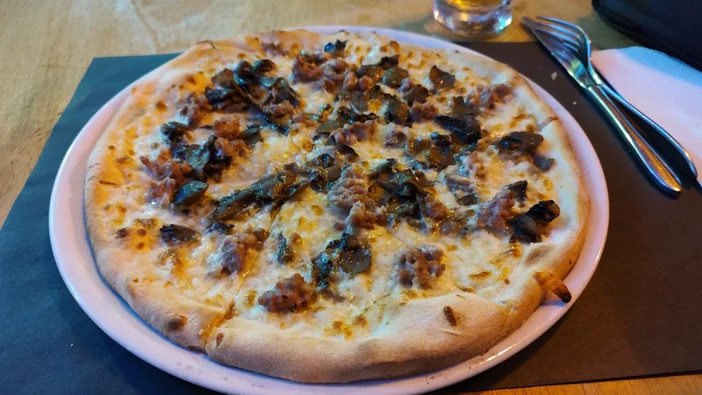 Ristorante Pizzeria L' Araldo_Alatri_slider_image_2