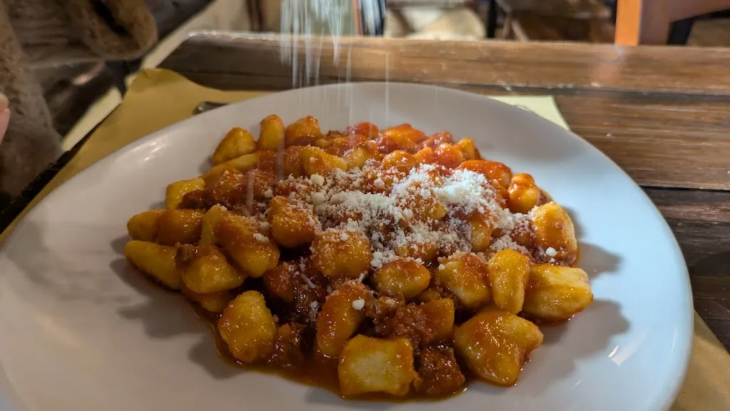 M G_Casale dell'Acqua Bianca_Allumiere_review