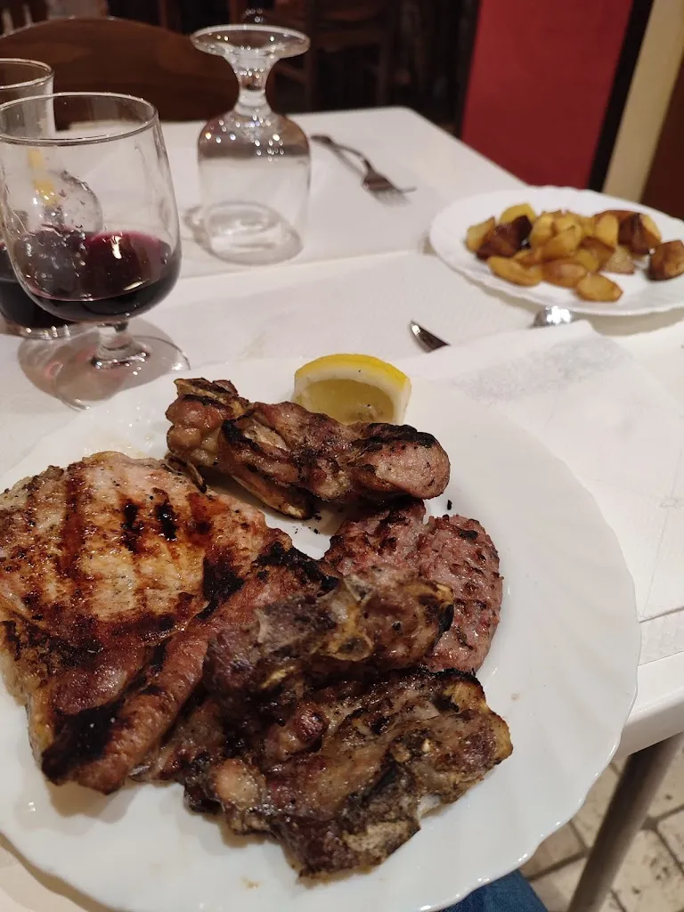 Angela Cardone_Taverna LA CAUTA_Alvito_recensione