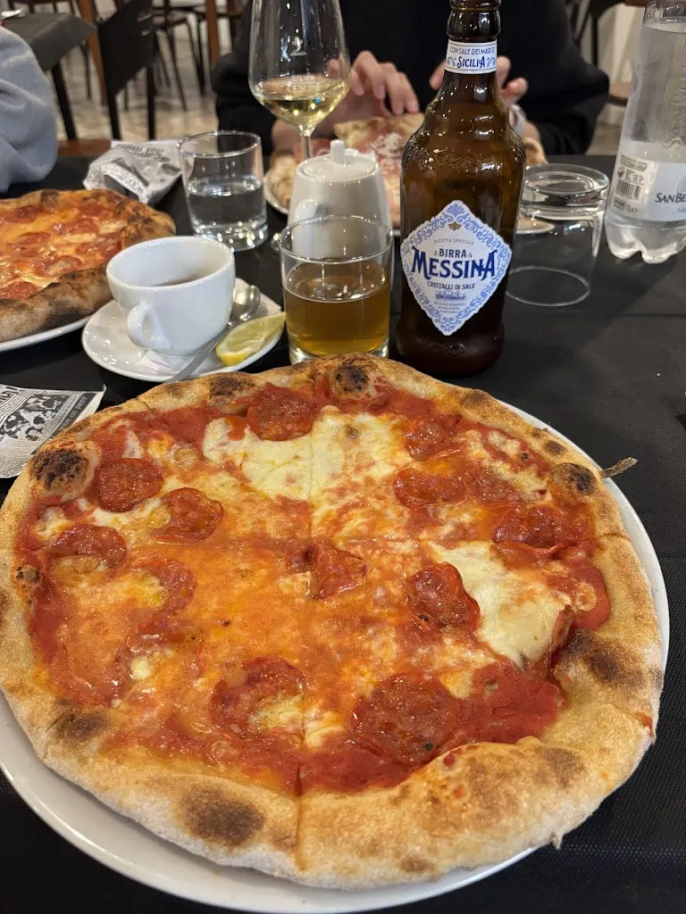 Pizzeria forno a legna Le Fontanelle Di Fantozzi Alessandro_Alvito_slider_image_3